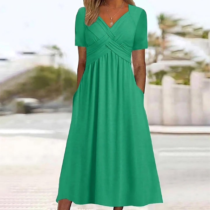 Isabelle | Elegant V-Neck Pocket Dress